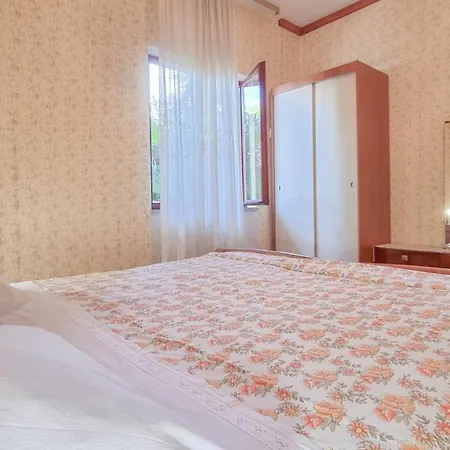 Petretic 2 Novigrad Istria