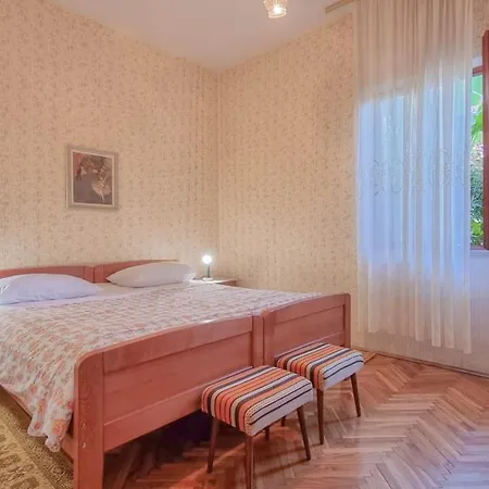 Petretic 2 Apartment *