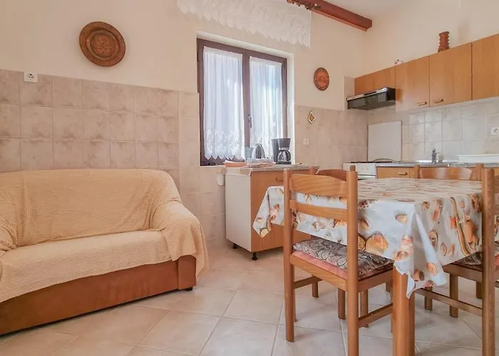 Διαμέρισμα Petretic 2 *